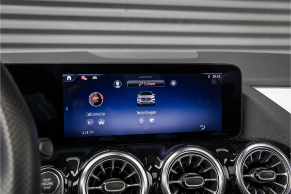 Mercedes-Benz GLA 200 d AMG Line 20 inch - Pano - Camera