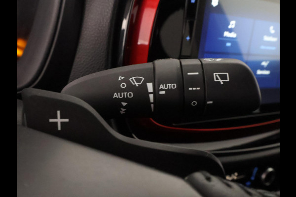 Toyota Aygo X 1.0 VVT-i S-CVT Undercover Jun Takahashi | JBL-Audio | Stoelverwarming | Parkeersensoren voor & achter |