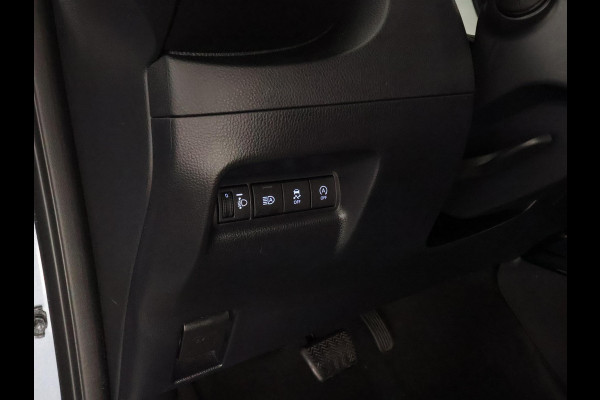 Toyota Aygo X 1.0 VVT-i S-CVT Undercover Jun Takahashi | JBL-Audio | Stoelverwarming | Parkeersensoren voor & achter |