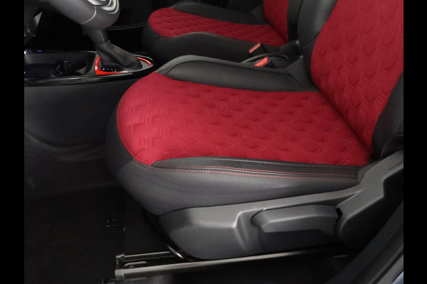 Toyota Aygo X 1.0 VVT-i S-CVT Undercover Jun Takahashi | JBL-Audio | Stoelverwarming | Parkeersensoren voor & achter |
