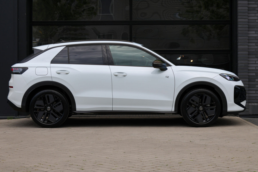 Volkswagen T-Roc 1.5 eTsi R-Line First Edition | NIEUW MODEL | BTW | CAMERA | ACC | STUURVERWARMING |