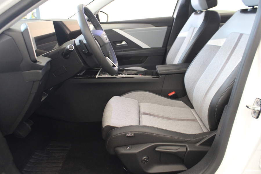 Opel Astra 1.2 Business Elegance