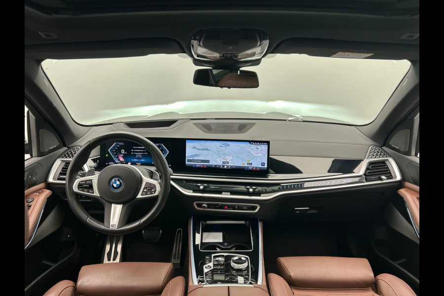 BMW X5 XDrive50e M/Sport | Davitgrau | Pano/dak | Sky/Lounge | Trekhaak | Rondomzicht/Camera