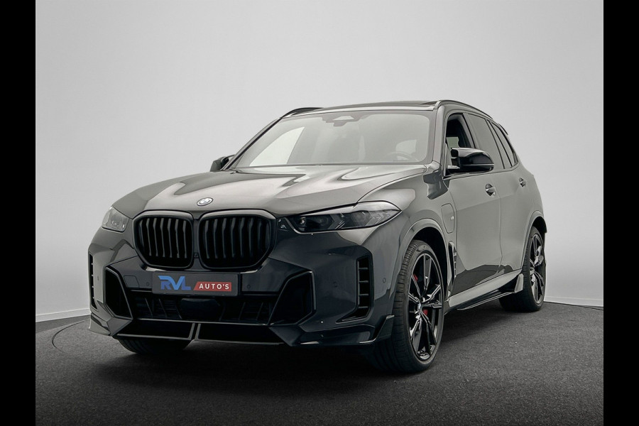 BMW X5 XDrive50e M/Sport | Davitgrau | Pano/dak | Sky/Lounge | Trekhaak | Rondomzicht/Camera