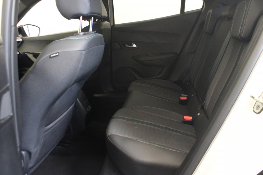 Peugeot 2008 1.2 PureTech Allure Pack