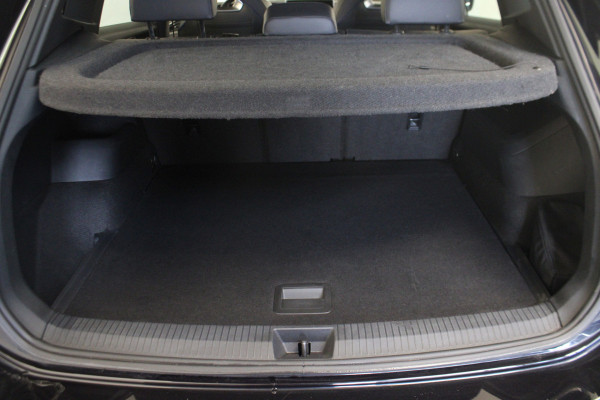Volkswagen Tiguan 1.5 eTSI R-Line Edition |Massage|Stoelverw.|Camera|