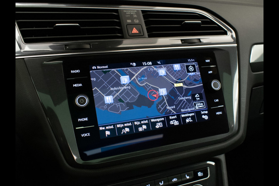 Volkswagen Tiguan Allspace 1.5 TSI Highline Business R 7p. (APPLECAR PLAY,PANORAMADAK,CAMERA,ALCANTARA,STOELVERWARMING,3DVIEW,LED)
