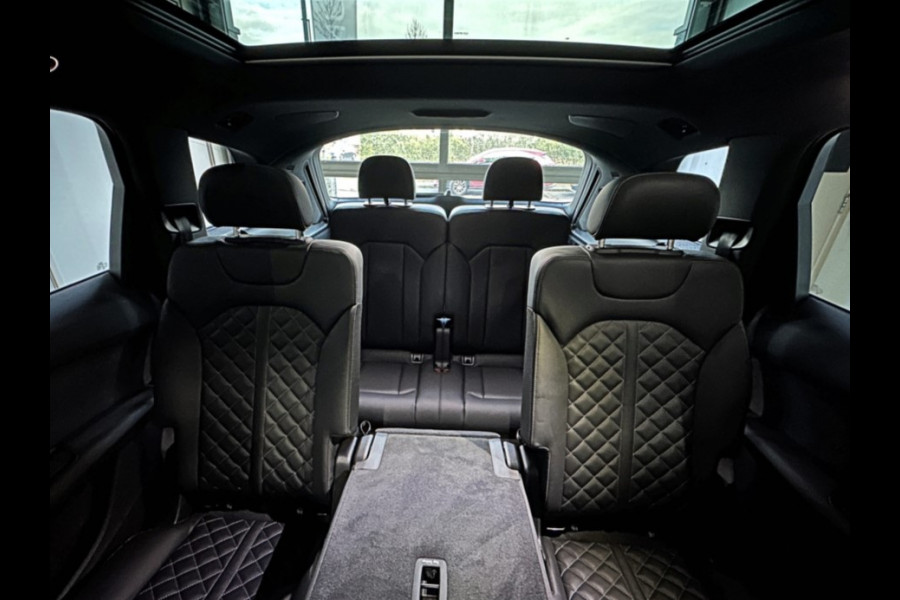 Audi Q7 50 TDI 7-Persoons S-Line | RS Leder | 360 Camera | Trekhaak | ACC | Panorama | B&O Sound | Head-Up | 73426,= Ex btw | Soft-Close | Matrix-LED | 4-Zone Clima | Stoelverwarming V+A | Keyless-Entry | Standkachel | Luchtvering | Tour-Pakket | Memory | Sfeerverlichting | Stuurverwarming | Autom. Parkeren | Carplay |