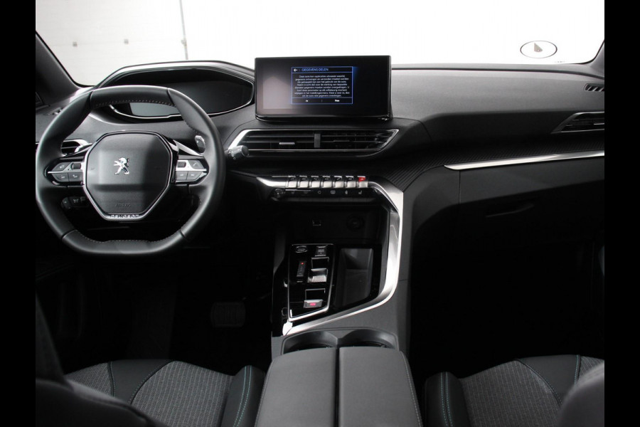 Peugeot 3008 1.2 110pk Turbo Automaat Allure Climate control Adaptive cruise control Achteruitrijd camera Parkeersensoren Verwarmde voorstoelen LED Navigatie Apple Carplay/ Android Auto