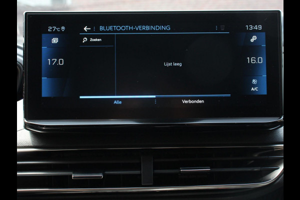 Peugeot 3008 1.2 110pk Turbo Automaat Allure Climate control Adaptive cruise control Achteruitrijd camera Parkeersensoren Verwarmde voorstoelen LED Navigatie Apple Carplay/ Android Auto
