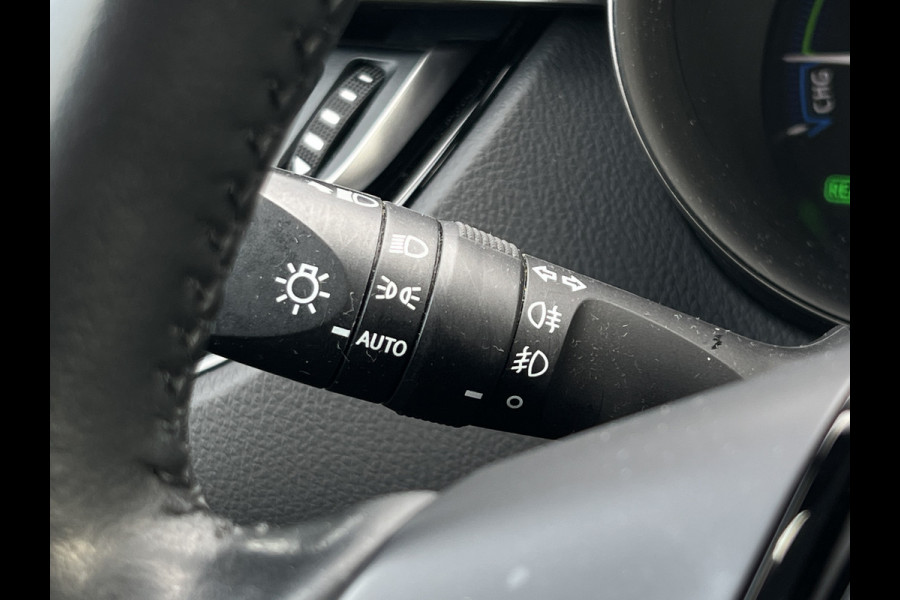 Toyota C-HR 1.8 Hybrid Team D | Navi | Park Assist | Winter Pack | Camera | Carplay