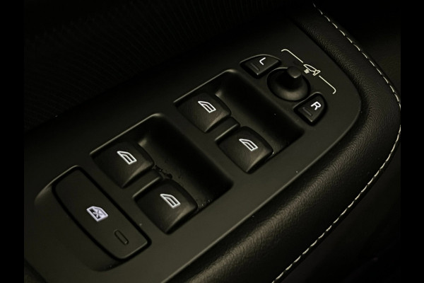 Volvo S60 2.0 Recharge T8 AWD R-Design / Harman / Trekhaak