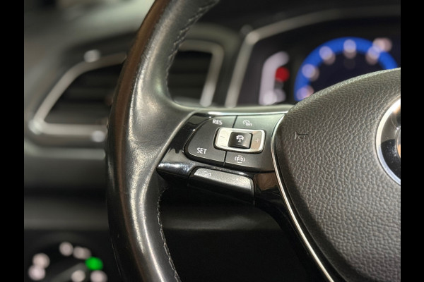 Volkswagen T-Roc 1.5 TSI Sport | Pano | ACC | LED | Virtual Cockpit | Camera