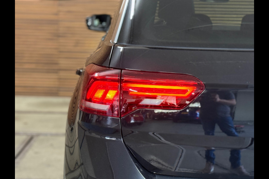Volkswagen T-Roc 1.5 TSI Sport | Pano | ACC | LED | Virtual Cockpit | Camera