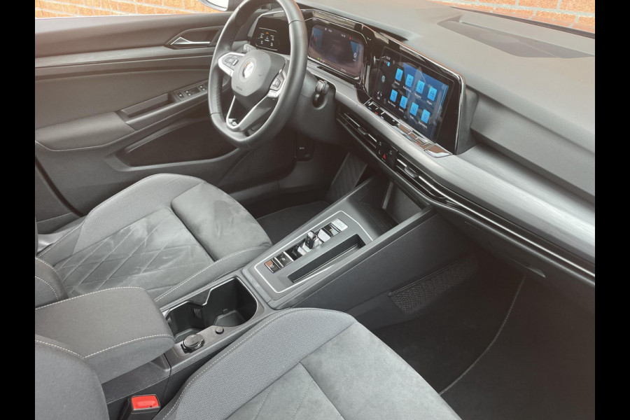 Volkswagen Golf Variant 1.5 eTSI 150pk DSG Style Navigatie Apple Carplay/Android Auto Parkeersensoren Adaptive Cruise Control Blind Spot Assist Stoel-en stuurverwarming Ledverlichting Climate Control