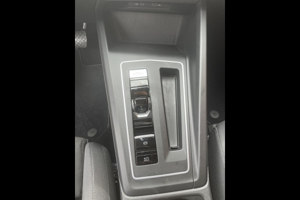 Volkswagen Golf Variant 1.5 eTSI 150pk DSG Style Navigatie Apple Carplay/Android Auto Parkeersensoren Adaptive Cruise Control Blind Spot Assist Stoel-en stuurverwarming Ledverlichting Climate Control