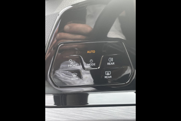 Volkswagen Golf Variant 1.5 eTSI 150pk DSG Style Navigatie Apple Carplay/Android Auto Parkeersensoren Adaptive Cruise Control Blind Spot Assist Stoel-en stuurverwarming Ledverlichting Climate Control