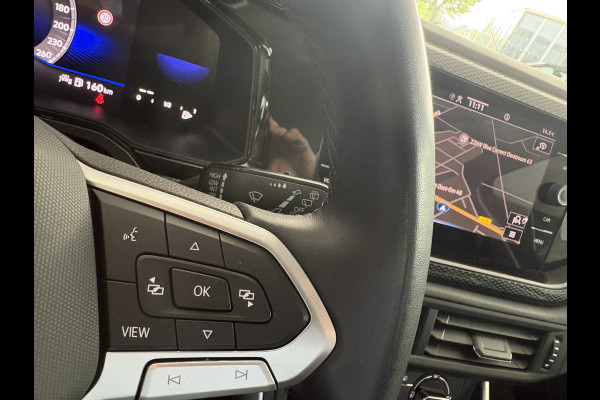 Volkswagen Polo 1.0 TSI Life Achteruitrijcamera - Airco - Apple carplay - Navigatie - Cruise control - Bluetooth - Licht metalen velgen 15 inch - Led verlichting - Elektrische ramen - Radio - Start/stop systeem - Stuur l