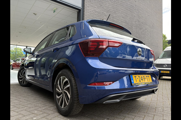 Volkswagen Polo 1.0 TSI Life Achteruitrijcamera - Airco - Apple carplay - Navigatie - Cruise control - Bluetooth - Licht metalen velgen 15 inch - Led verlichting - Elektrische ramen - Radio - Start/stop systeem - Stuur l