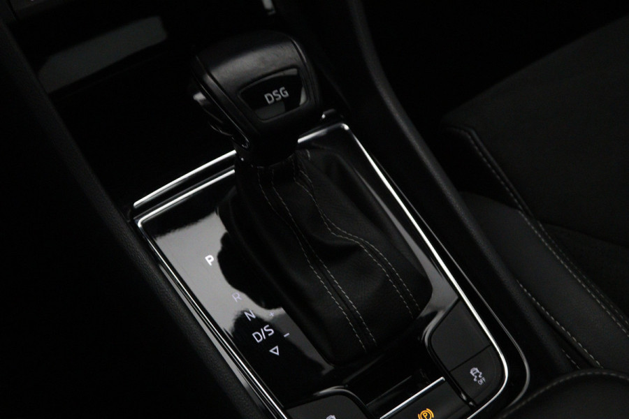 Škoda Kodiaq 1.5 TSI 150 PK Automaat Sportline Business, Panoramadak, Trekhaak, Canton Sound