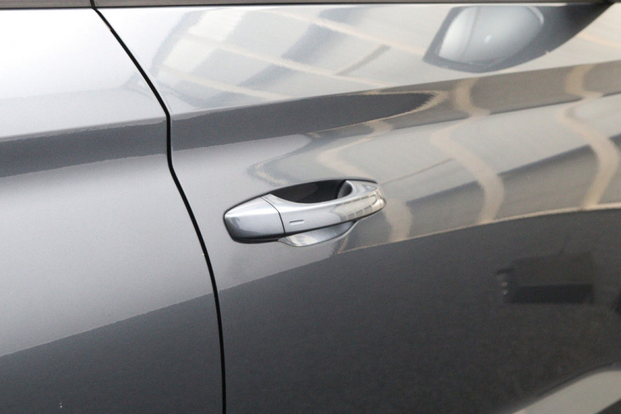 Škoda Kodiaq 1.5 TSI 150 PK Automaat Sportline Business, Panoramadak, Trekhaak, Canton Sound