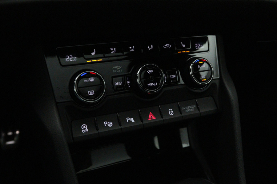 Škoda Kodiaq 1.5 TSI 150 PK Automaat Sportline Business, Panoramadak, Trekhaak, Canton Sound