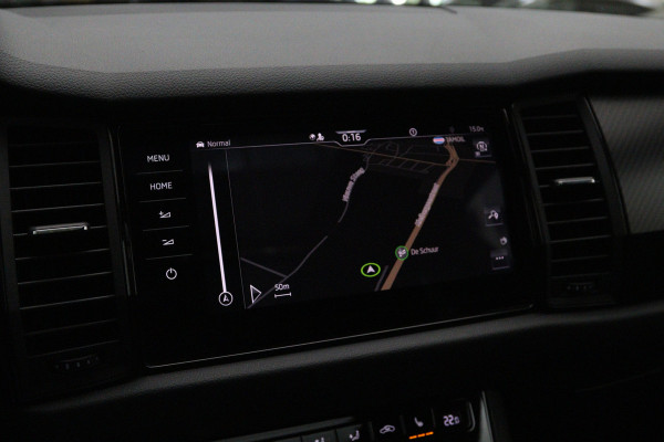 Škoda Kodiaq 1.5 TSI 150 PK Automaat Sportline Business, Panoramadak, Trekhaak, Canton Sound