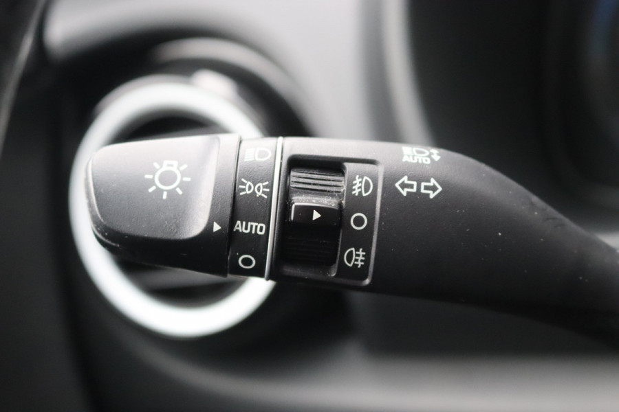 Hyundai Kona 1.6 GDI HEV Premium Sky Trekhaak/Open-dak/Winter-pack/Camera/Carplay