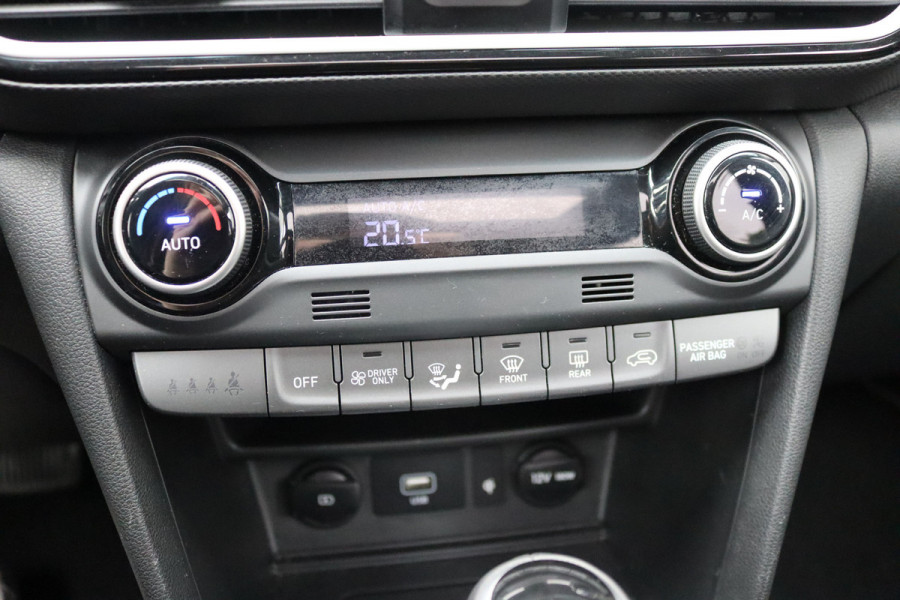 Hyundai Kona 1.6 GDI HEV Premium Sky Trekhaak/Open-dak/Winter-pack/Camera/Carplay