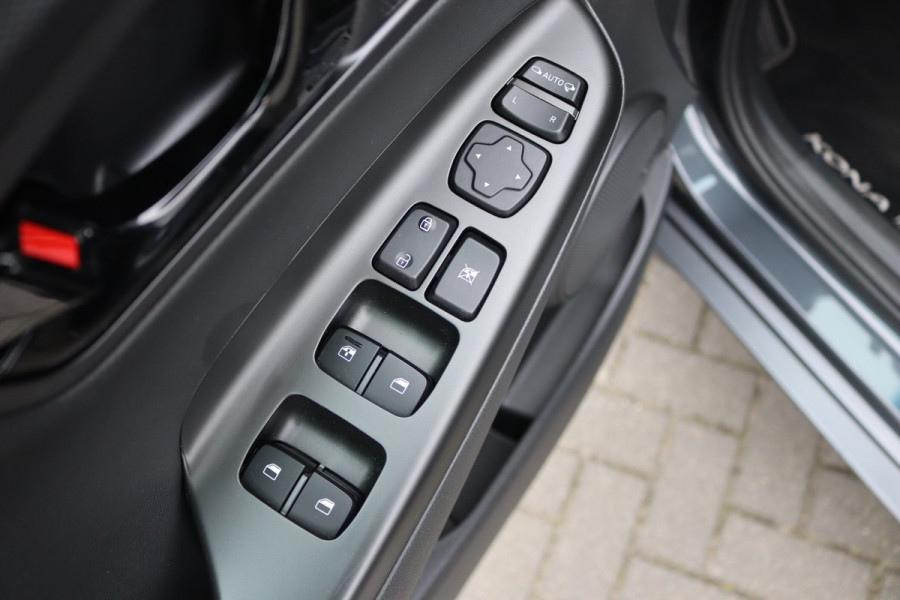Hyundai Kona 1.6 GDI HEV Premium Sky Trekhaak/Open-dak/Winter-pack/Camera/Carplay