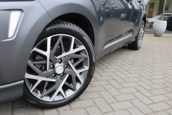 Hyundai Kona 1.6 GDI HEV Premium Sky Trekhaak/Open-dak/Winter-pack/Camera/Carplay
