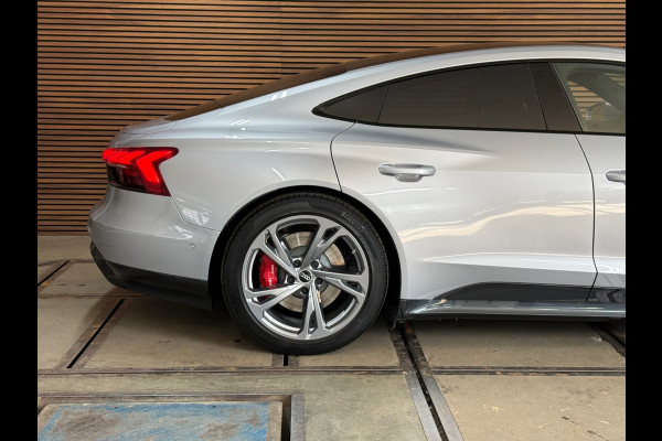 Audi e-tron GT Quattro | 530PK | 93kWh | Carbondak | 20'' | Luchtvering | Matrix LED | Nappa | RS interieur | Air-Quality Systeem