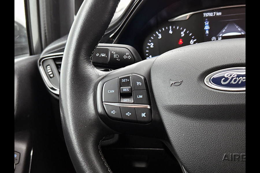 Ford Fiesta 1.0 EcoBoost Titanium (NAVIGATIE, CARPLAY, PARKEERSENSOREN, LED, STUURBEDIENING, 1e EIGENAAR, GOED ONDERHOUDEN)