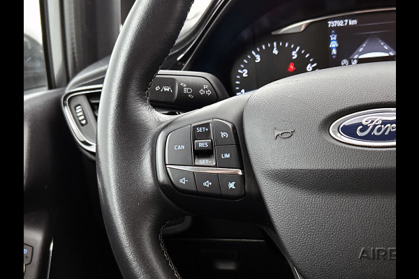 Ford Fiesta 1.0 EcoBoost Titanium (NAVIGATIE, CARPLAY, PARKEERSENSOREN, LED, STUURBEDIENING, 1e EIGENAAR, GOED ONDERHOUDEN)