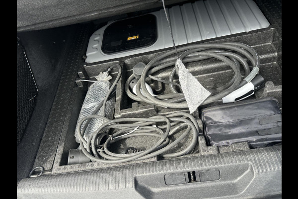 Peugeot 308 SW 1.6 Plug-in Hybrid 225 GT BOMVOL | MASSAGE STOELEN + STOELVERWARMING | MEM. SEATS | ADAP. CRUISE | APPLECARPLAY | ELEKT. STOELEN | ACHTERUITRIJCAMERA | RIJKLAAR | 12 MND BOVAG GARANTIE |