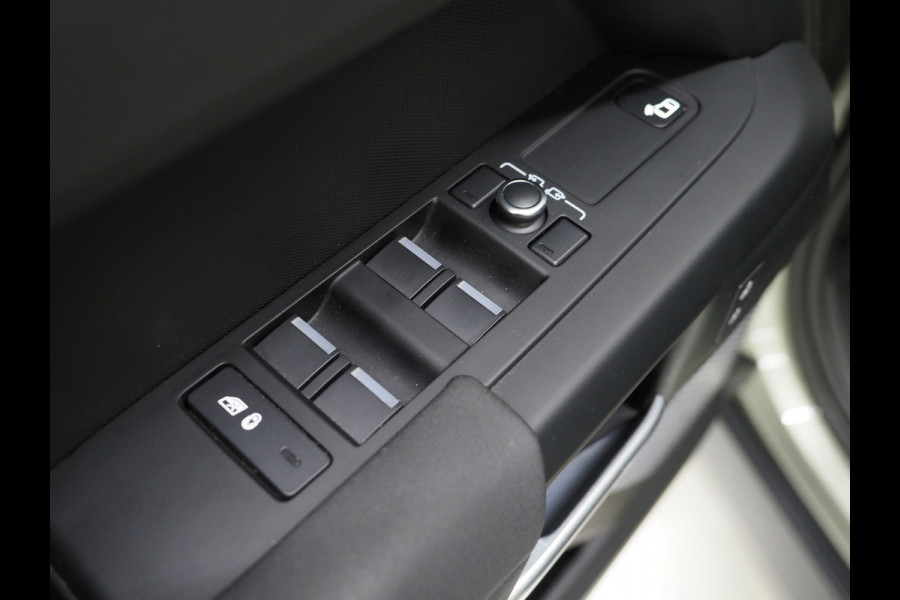 Land Rover Defender 110 2.0 P400e | NL Auto | Panoramadak | Trekhaak | 360 | Keyless | Adaptive Cruise | Leder | Carplay