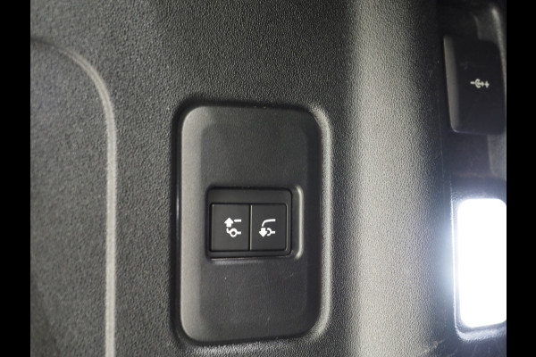 Land Rover Defender 110 2.0 P400e | NL Auto | Panoramadak | Trekhaak | 360 | Keyless | Adaptive Cruise | Leder | Carplay