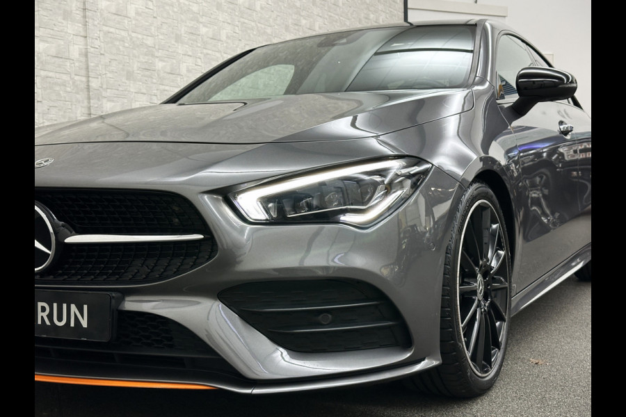 Mercedes-Benz CLA-Klasse 180 Edition 1 AMG-Line | Panorama | Sfeerverlichting | Widescreen | Memory | Multi-Beam LED | Keyless-Go | 19 Inch | Stoelverwarming | Night-Pakket | Camera | Origineel NL | Nieuwe Banden & Onderhoudsbeurt |