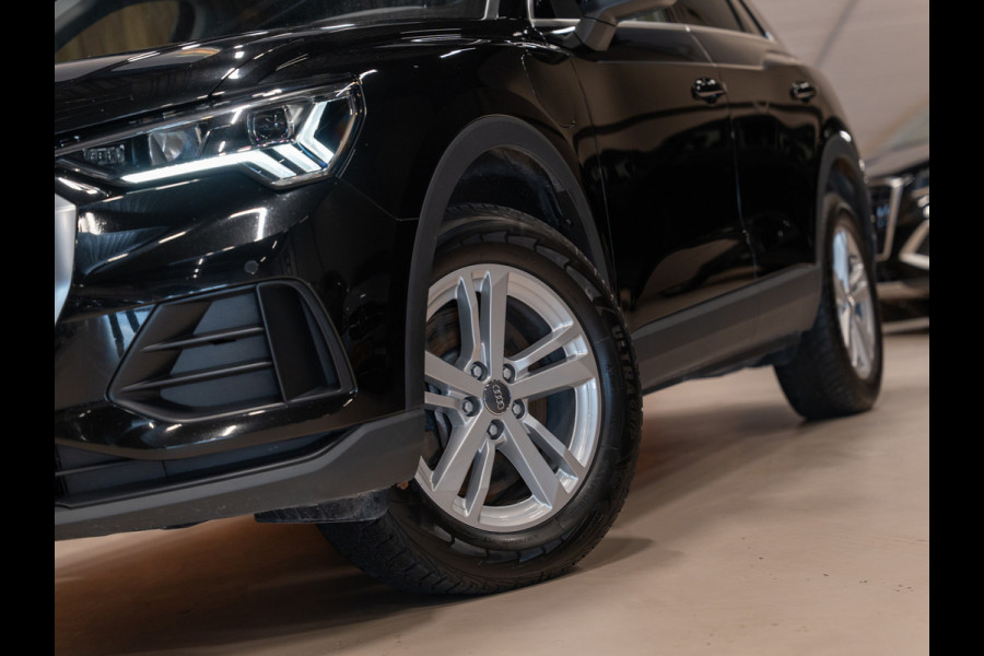 Audi Q3 45 TFSI e edition, Matrix LED, Virtual Cockpit, Apple Carplay, ACC, Android, Clima, PDC, Trekhaak 13P, Volledig Onderhoud