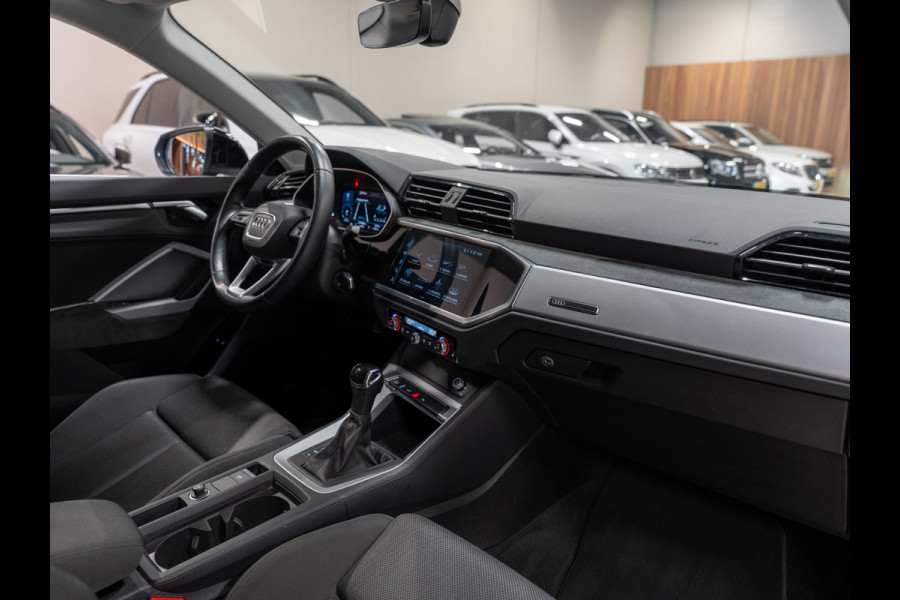 Audi Q3 45 TFSI e edition, Matrix LED, Virtual Cockpit, Apple Carplay, ACC, Android, Clima, PDC, Trekhaak 13P, Volledig Onderhoud