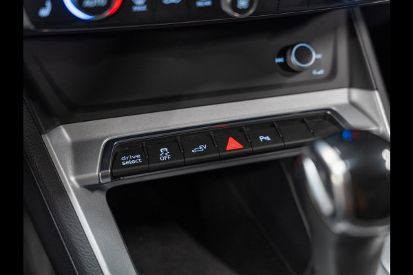 Audi Q3 45 TFSI e edition, Matrix LED, Virtual Cockpit, Apple Carplay, ACC, Android, Clima, PDC, Trekhaak 13P, Volledig Onderhoud