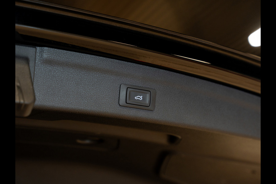 Audi Q3 45 TFSI e edition, Matrix LED, Virtual Cockpit, Apple Carplay, ACC, Android, Clima, PDC, Trekhaak 13P, Volledig Onderhoud