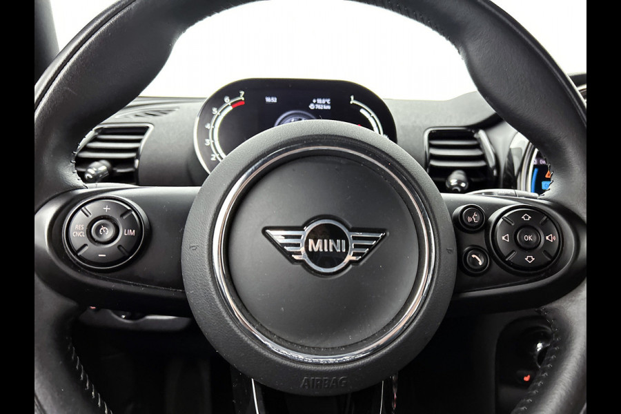 MINI Clubman 1.5 Cooper Business Edition (NAVIGATIE, CLIMA, PARKEERSENSOREN , 1e EIGENAAR, GOED ONDERHOUDEN)