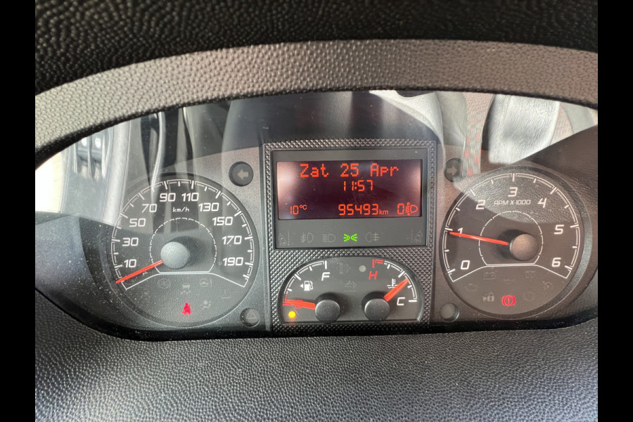 Peugeot Boxer 30 2.2 BlueHDi 120 L1H1 Club