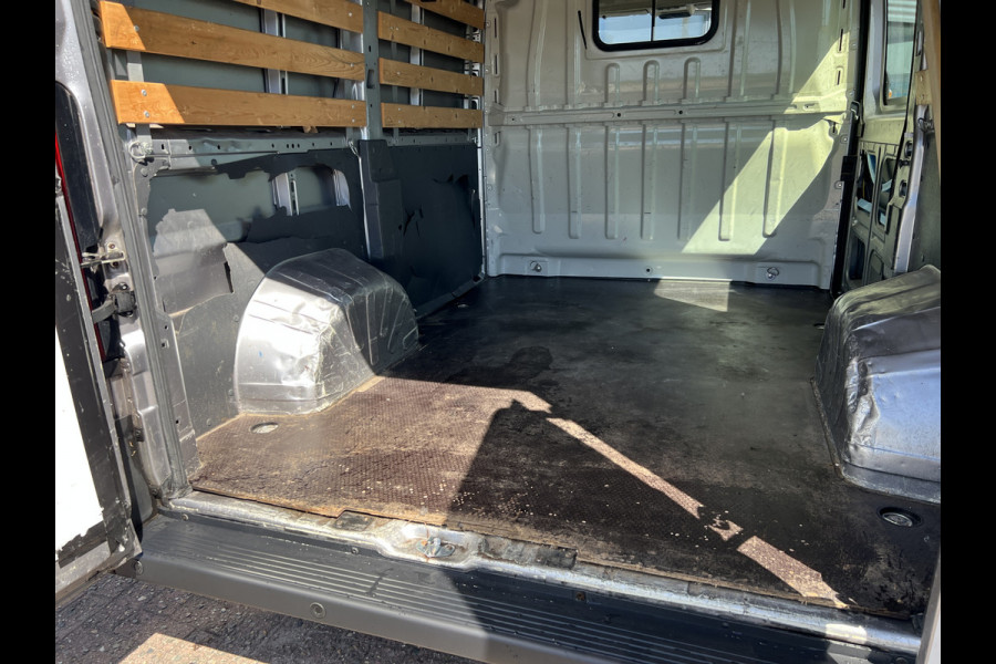 Peugeot Boxer 30 2.2 BlueHDi 120 L1H1 Club
