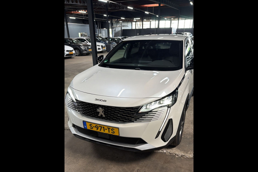 Peugeot 3008 BWJ 2023 | 1.6 HYbrid 225PK Allure Pack Bus | TREKHAAK | 18'' LMV | CARPLAY | CAMERA A | CLIMA | NAVI | LEDER/STOF |