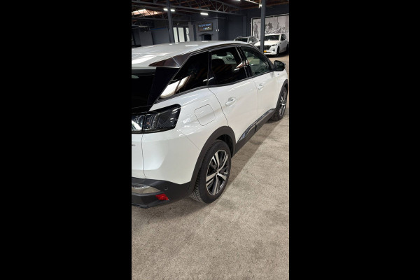 Peugeot 3008 BWJ 2023 | 1.6 HYbrid 225PK Allure Pack Bus | TREKHAAK | 18'' LMV | CARPLAY | CAMERA A | CLIMA | NAVI | LEDER/STOF |