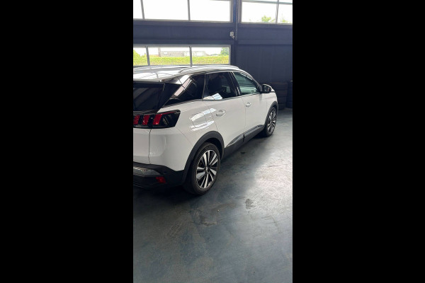 Peugeot 3008 BWJ 2021 | 1.2T 131PK Premium Av. AUTOMAAT | TREKHAAK | PANO SCHUIFDAK | 19'' LMV | CARPLAY | NAVI | CLIMA | AGR | LEDER/STOF | PDC | STOELVERW |