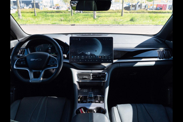 BYD SEAL U 1.5 DM-i FWD Comfort Long Range 125KM|Pano| Boundless Cloud|Camera