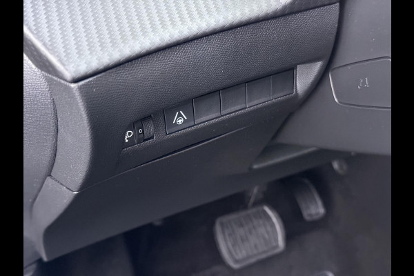Peugeot 2008 1.2 Hybrid 136 Allure ADAPTIVE CRUISE CONTROL| ACHTERUITRIJCAMERA| APPLE CARPLAY/ ANDROID AUTO| DODE HOEK SENSOR